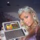 Paris Hilton Sidekick Gets Hacked