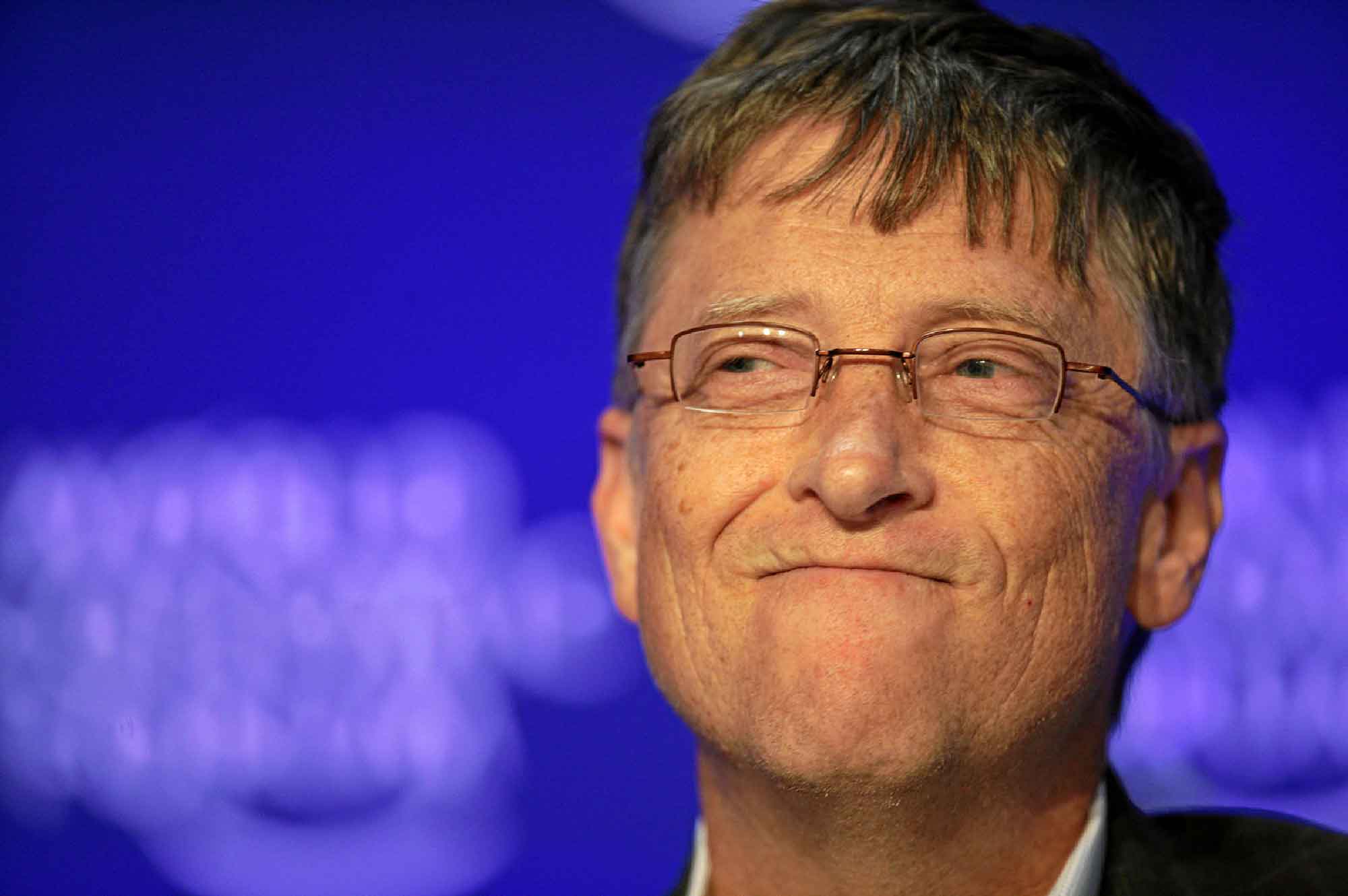 Bill Gates Meets With Bloggers In A Effort To Promote Microsoft's Zune Media Player