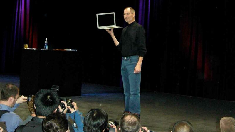 steve jobs macbook air presentation