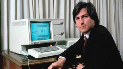 Apple Ceo Steve Jobs And The Apple Lisa Computer