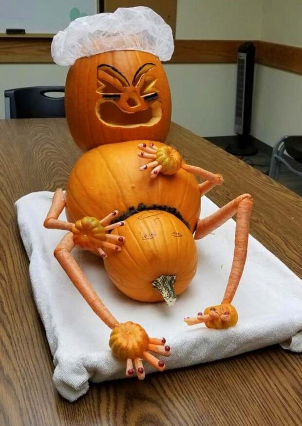 Pumpkin Birth - Silly Pumpkin Carving