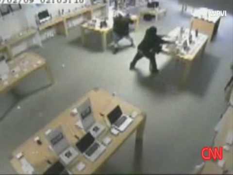 Watch Thieves Clean Out An Apple Store In Only 31 Seconds