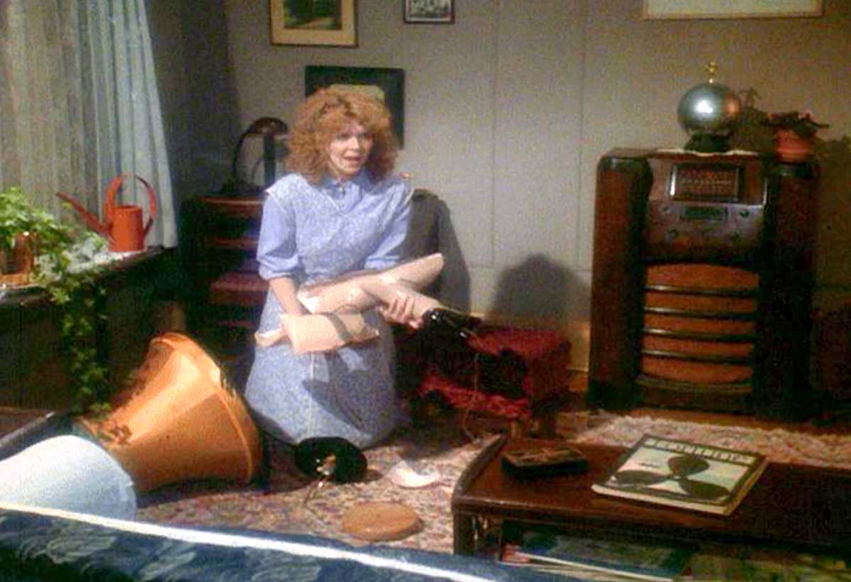 You Can Now Buy The Infamous Leg Lamp From A Christmas Story