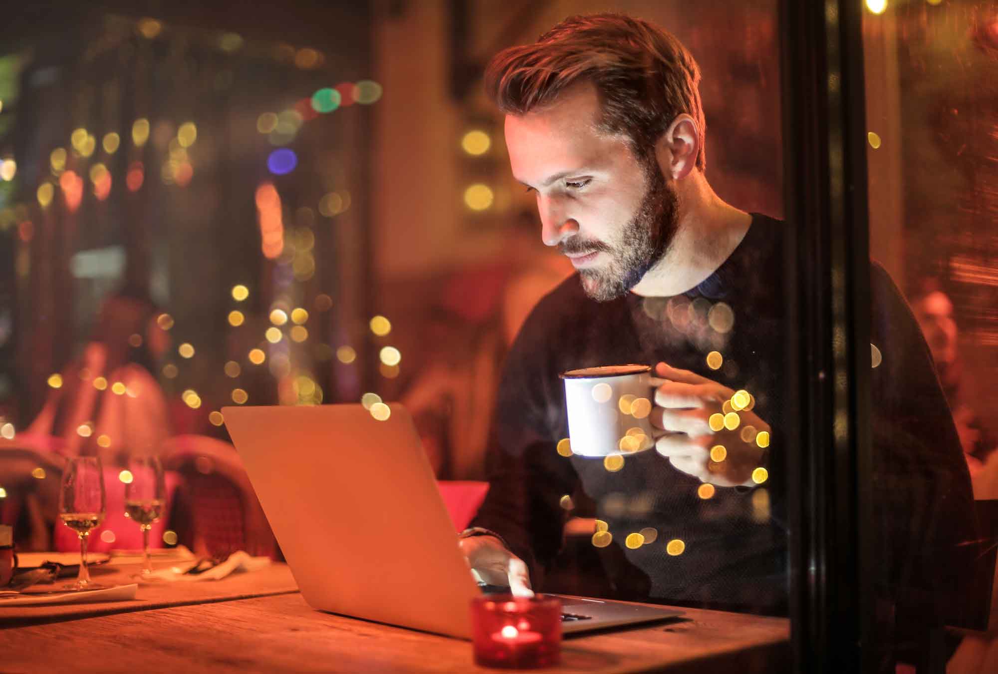 6 Mistakes Everyone Makes When Working Online From Home