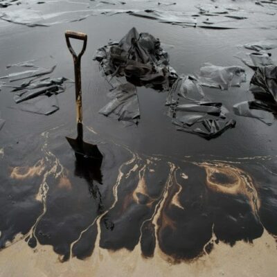 pollution oil beach